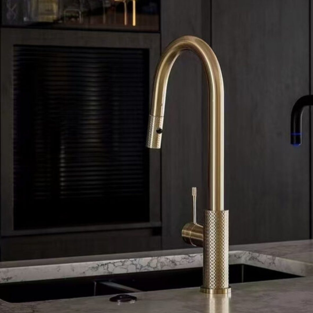 Robinet de cuisine Valencia – Rétractable avec fonction spray – Or brossé