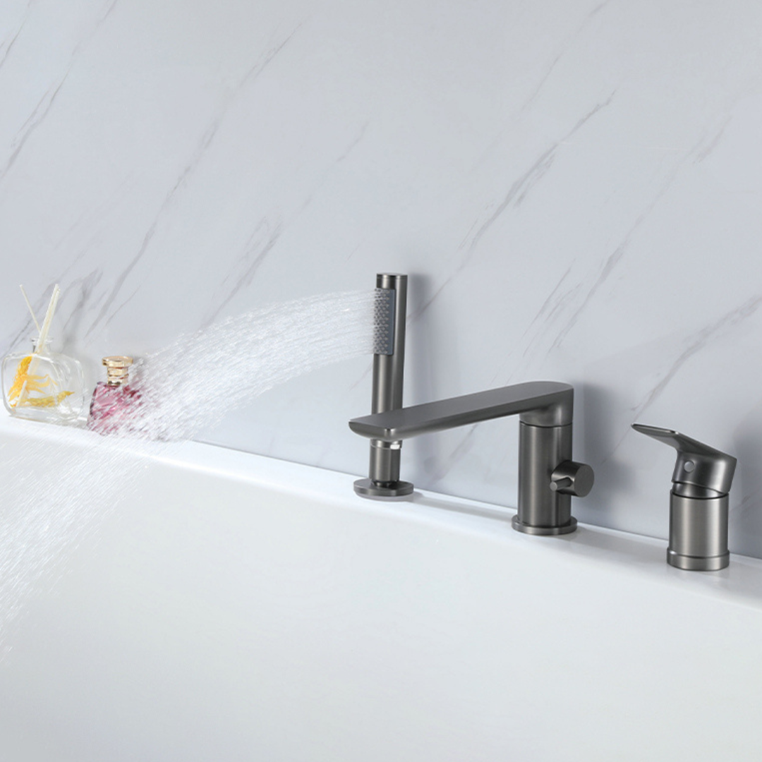 Robinet de baignoire indépendant Lisandro – Sortie d'eau en cascade – Nickel brossé