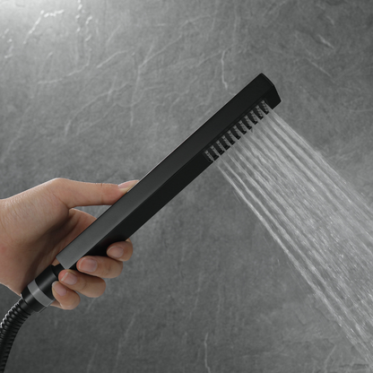 Robinet de baignoire indépendant Lisandro – Sortie d'eau en cascade – Noir mat