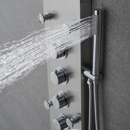 Robinet de baignoire indépendant Lisandro – Sortie d'eau en cascade – Nickel brossé