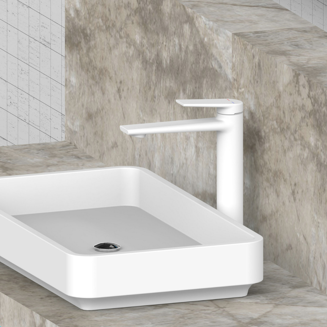 Robinet de baignoire indépendant Lisandro – Sortie d'eau en cascade – Nickel brossé
