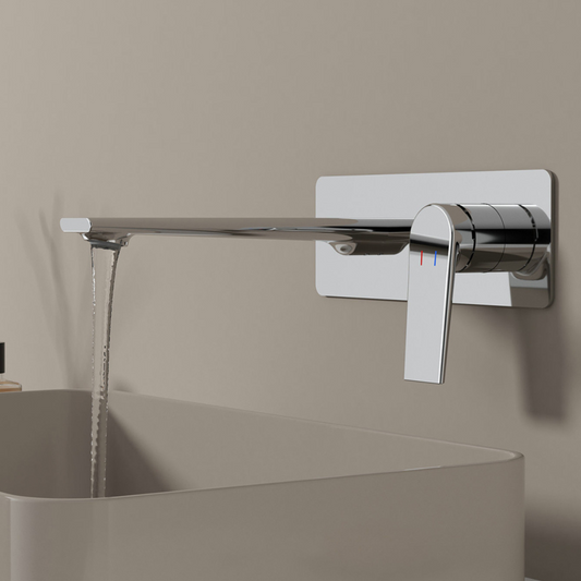 Robinet de baignoire indépendant Lisandro – Sortie d'eau en cascade – Nickel brossé