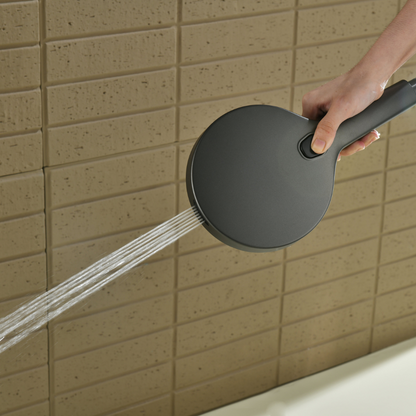 Robinet de baignoire indépendant Lisandro – Sortie d'eau en cascade – Nickel brossé