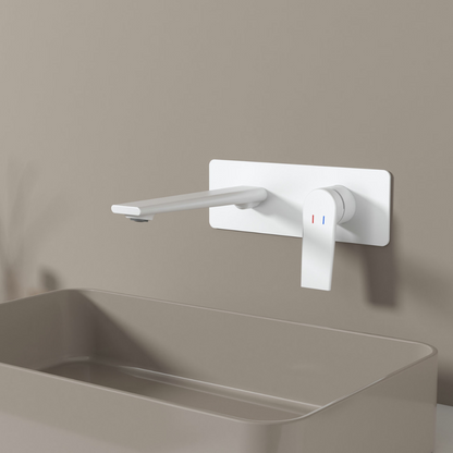 Robinet de baignoire indépendant Lisandro – Sortie d'eau en cascade – Nickel brossé