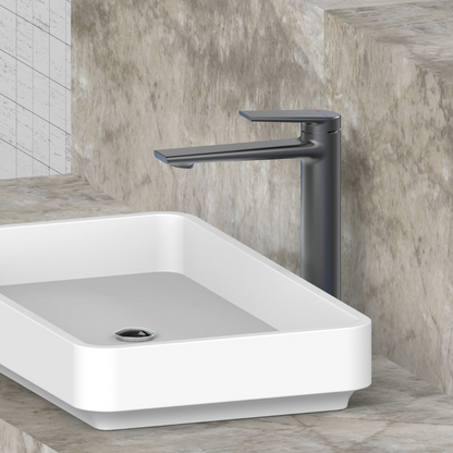 Robinet de baignoire indépendant Lisandro – Sortie d'eau en cascade – Nickel brossé