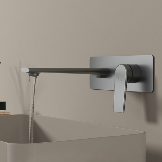 Robinet de baignoire indépendant Lisandro – Sortie d'eau en cascade – Nickel brossé
