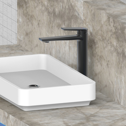 Robinet de baignoire indépendant Lisandro – Sortie d'eau en cascade – Nickel brossé