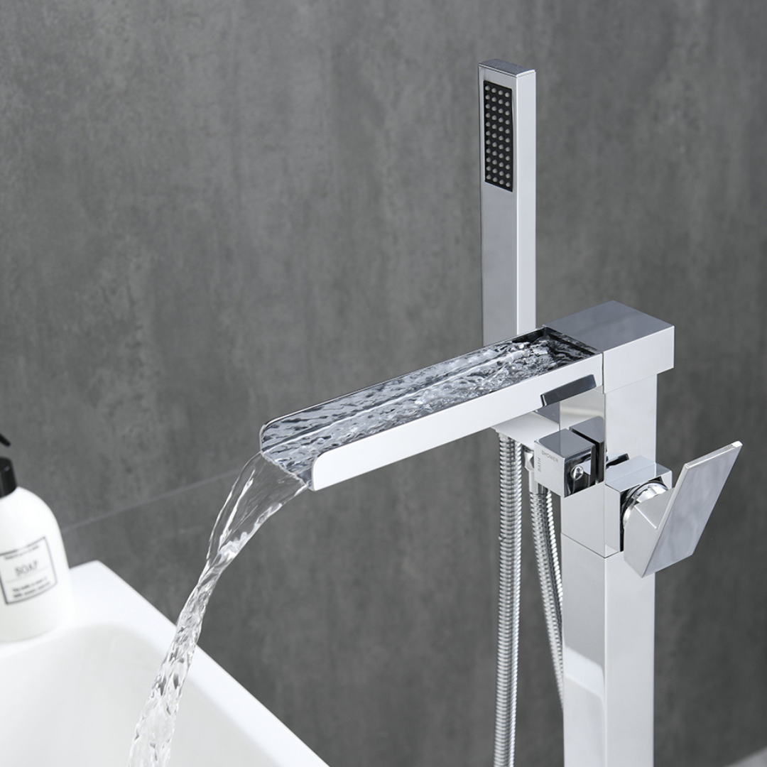 Robinet de baignoire indépendant Lisandro – Sortie d'eau en cascade – Chrome