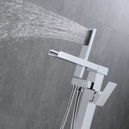 Robinet de baignoire indépendant Lisandro – Sortie d'eau en cascade – Chrome