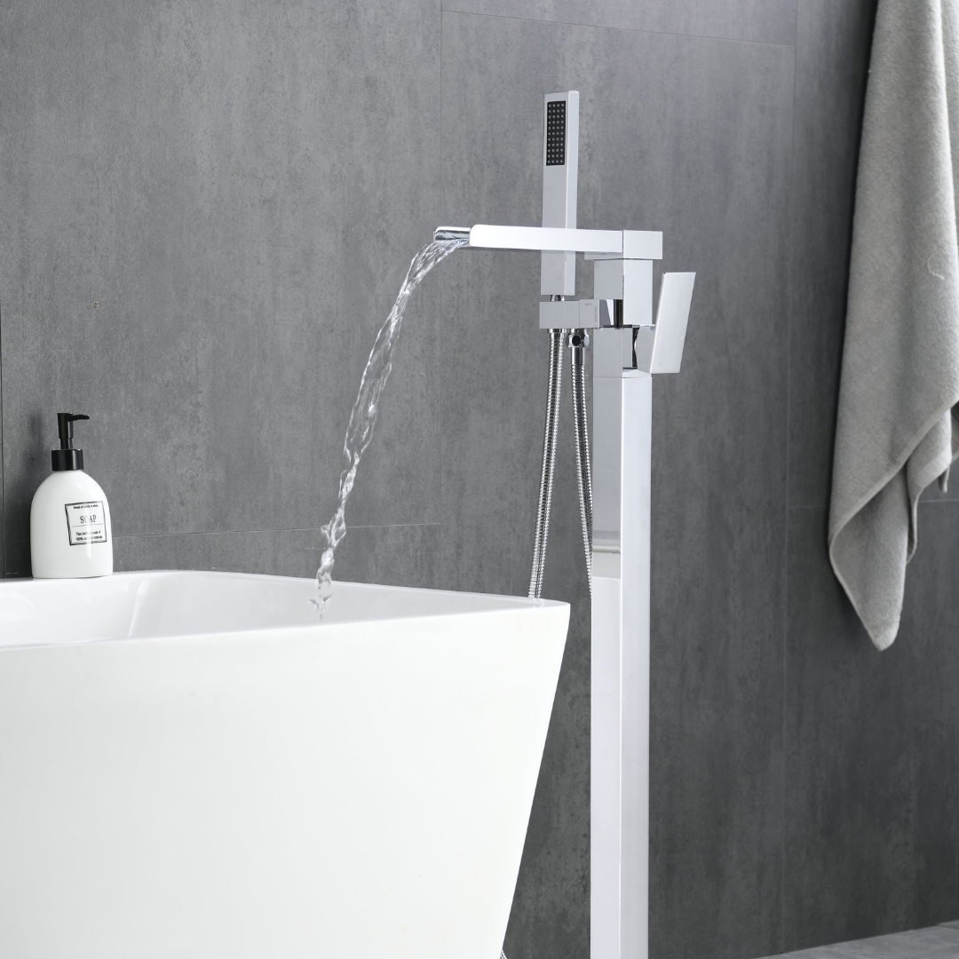 Robinet de baignoire indépendant Lisandro – Sortie d'eau en cascade – Chrome