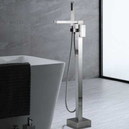 Robinet de baignoire indépendant Lisandro – Sortie d'eau en cascade – Nickel brossé