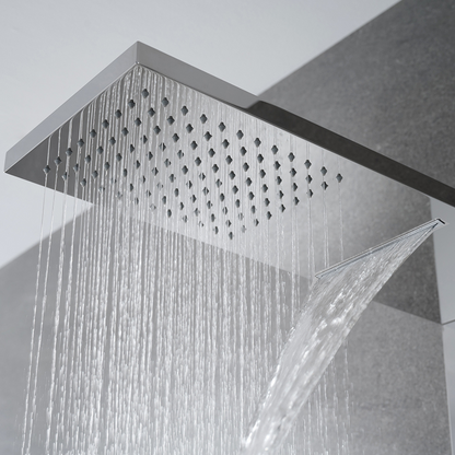 Robinet de baignoire indépendant Lisandro – Sortie d'eau en cascade – Nickel brossé